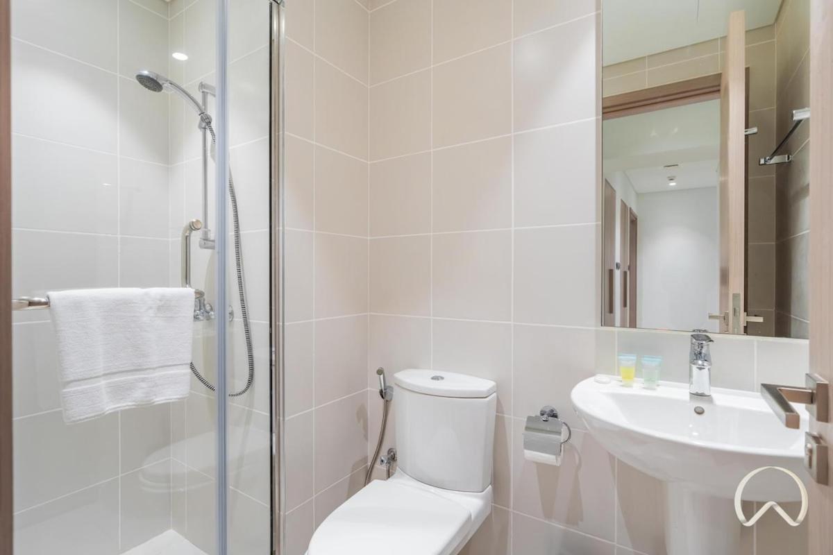 Apartment Luxurious 4br In Act 1 Act 2 With Burj Khalifa View