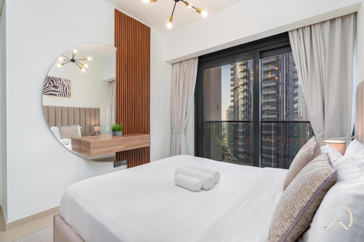 Apartment Luxurious 4br In Act 1 Act 2 With Burj Khalifa View *