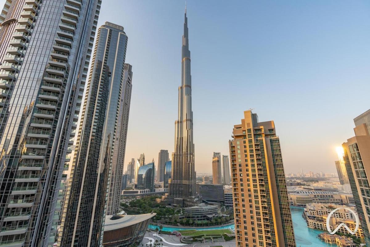 Luxurious 4br In Act 1 Act 2 With Burj Khalifa View Apartment Dubai
