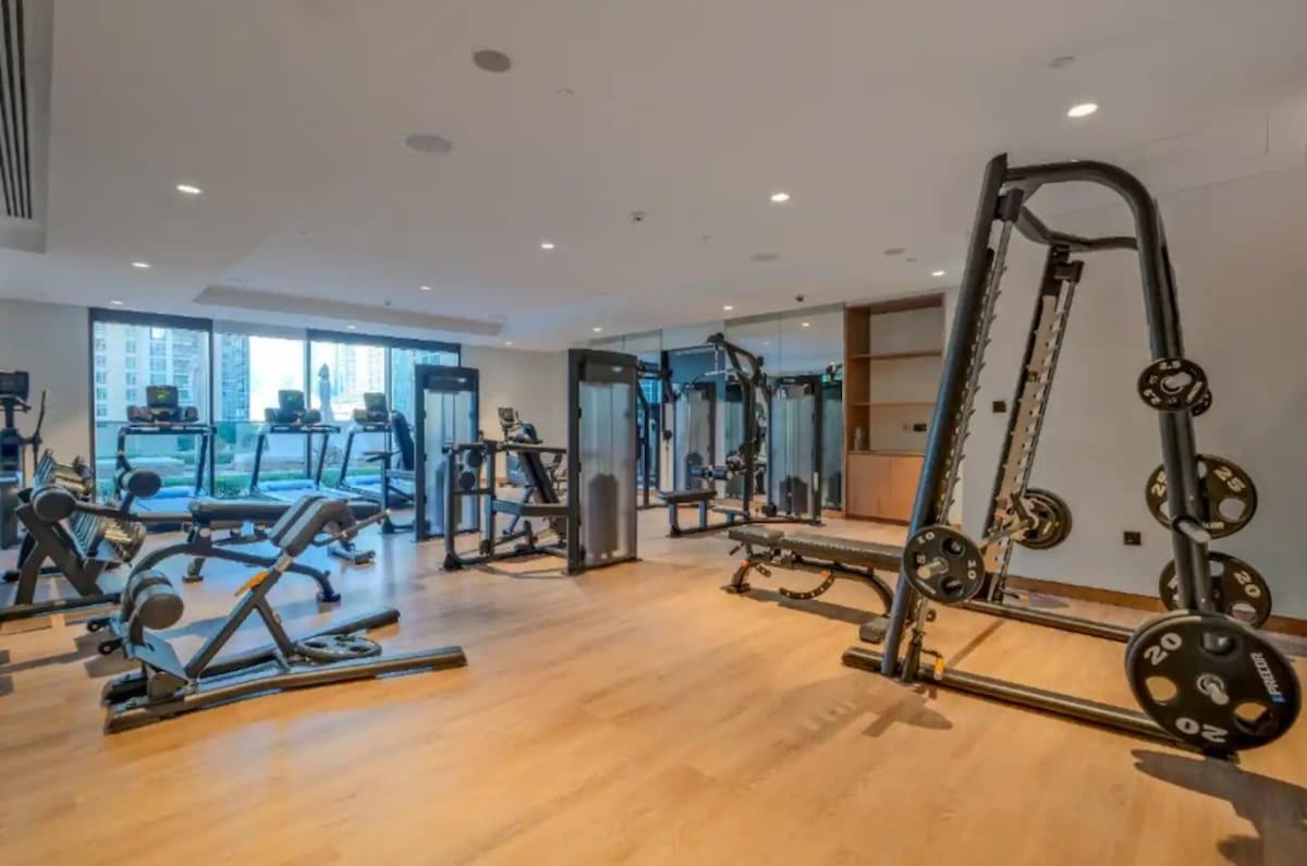 Luxurious 4br In Act 1 Act 2 With Burj Khalifa View *