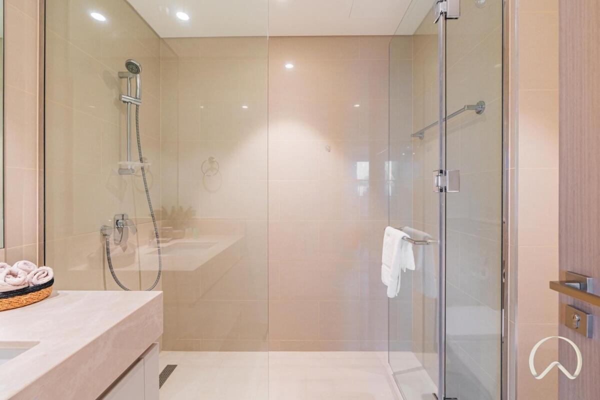 Luxurious 4br In Act 1 Act 2 With Burj Khalifa View *