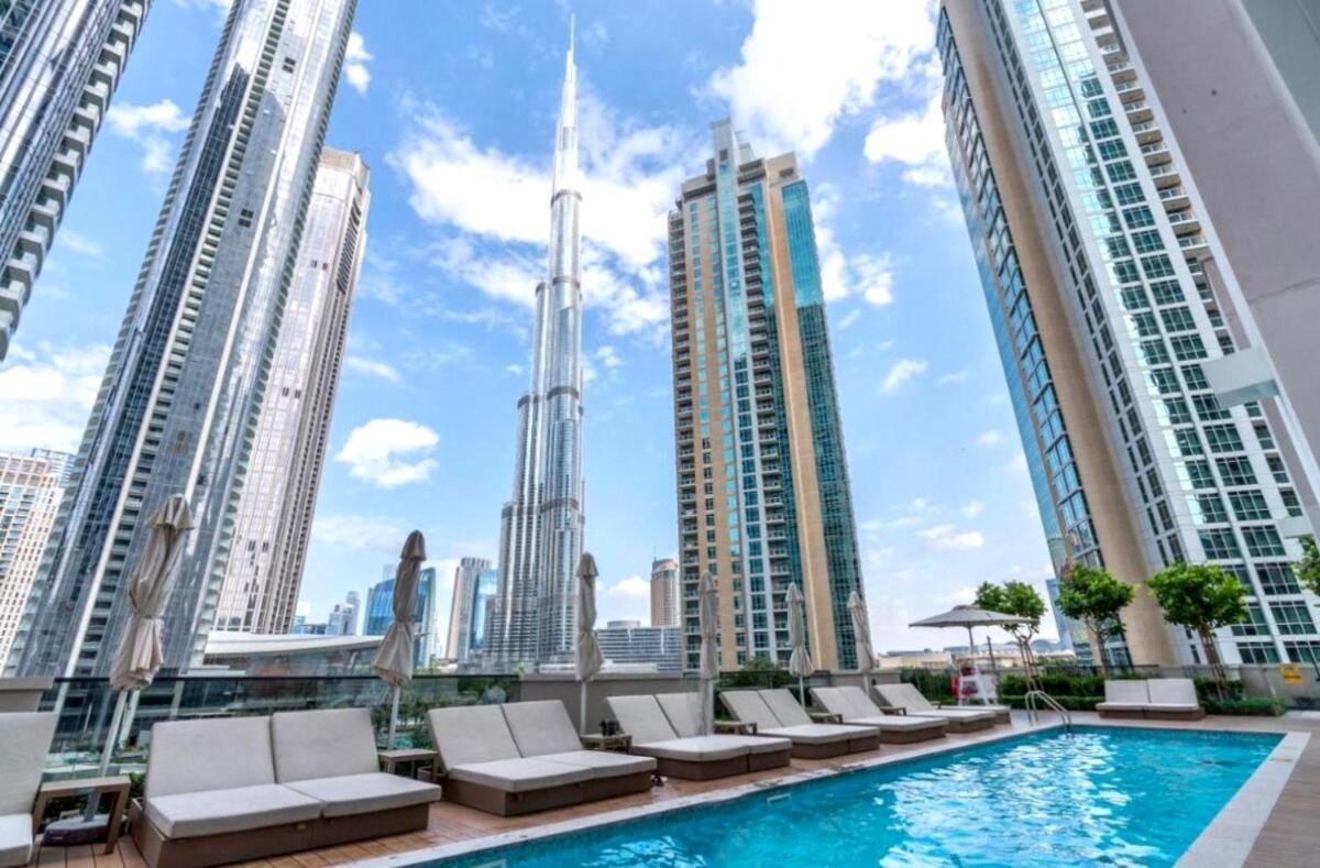Luxurious 4br In Act 1 Act 2 With Burj Khalifa View
