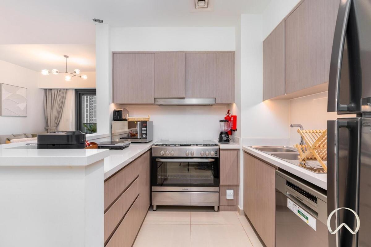 Apartment Luxurious 4br In Act 1 Act 2 With Burj Khalifa View *