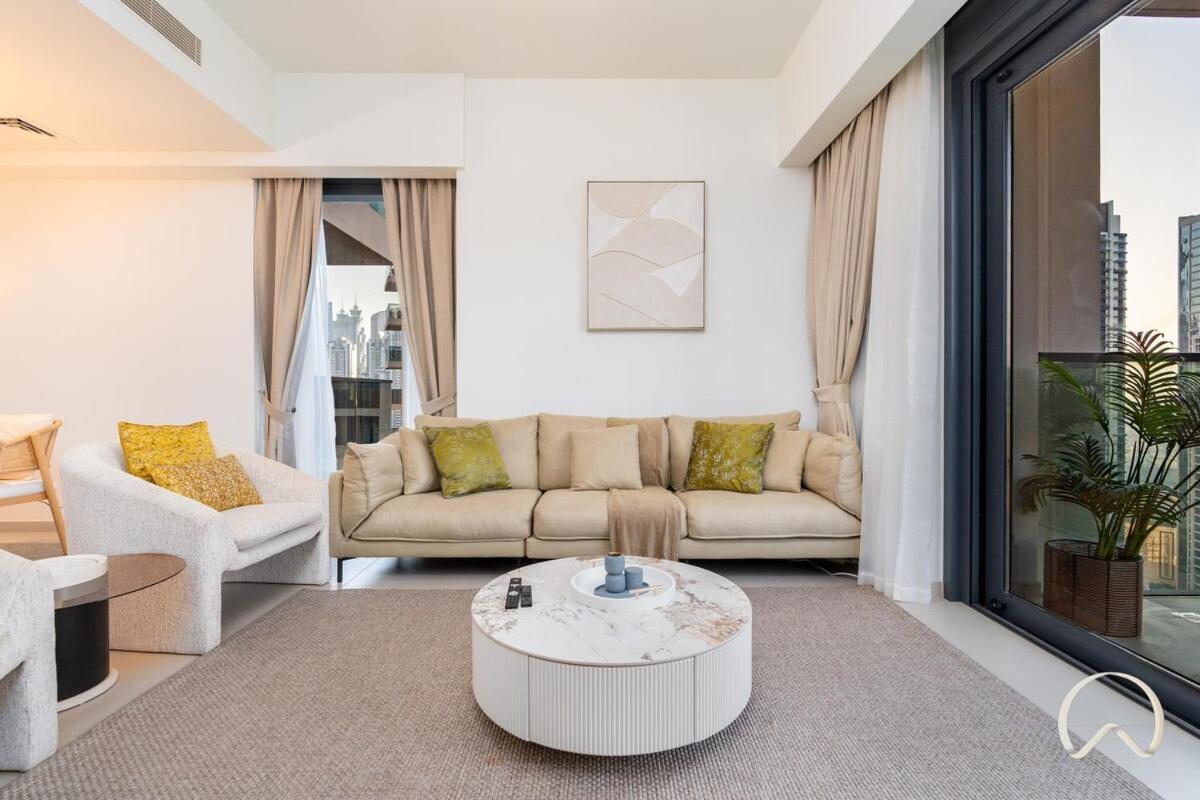 Apartment Luxurious 4br In Act 1 Act 2 With Burj Khalifa View *