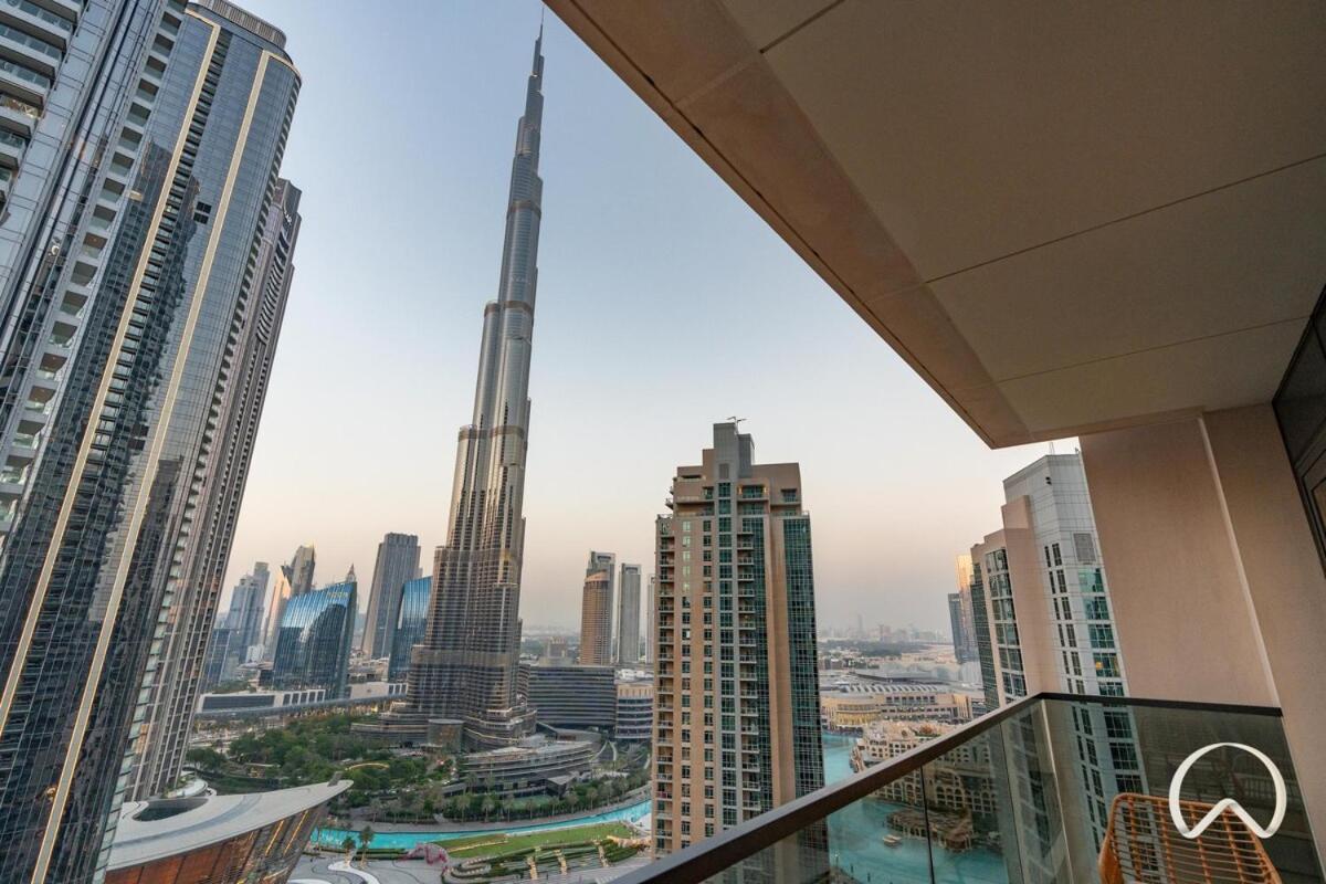 Luxurious 4br In Act 1 Act 2 With Burj Khalifa View Apartment