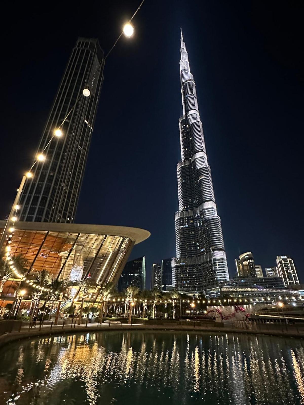Apartment Luxurious 4br In Act 1 Act 2 With Burj Khalifa View