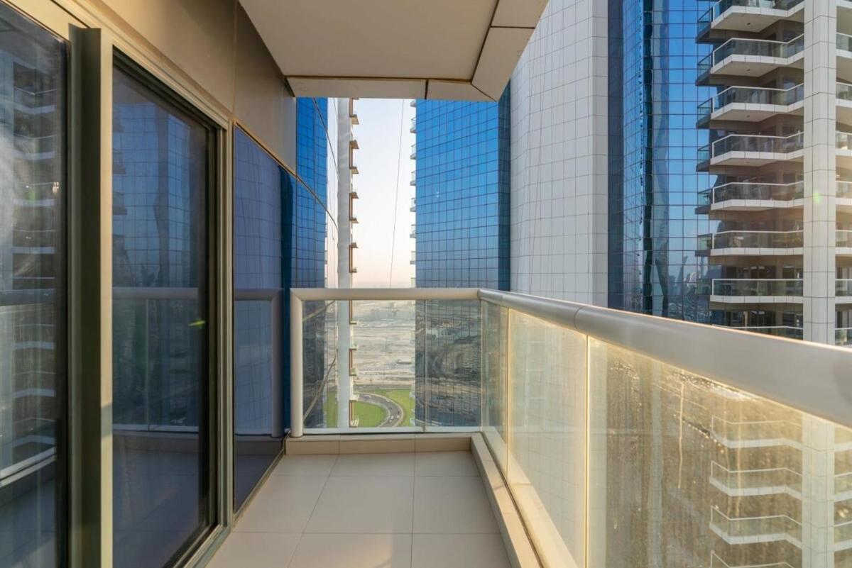 Apartment Damac Paramount Tower Burj Views Dubai