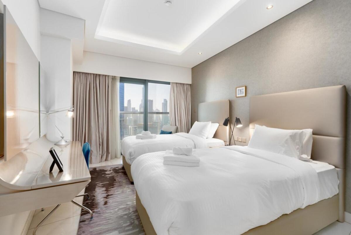 Damac Paramount Tower Burj Views Dubai