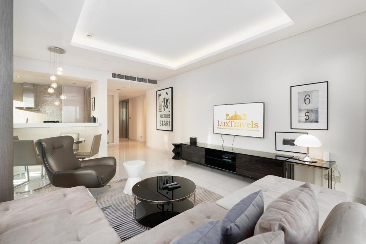 Apartment Damac Paramount Tower Burj Views Dubai