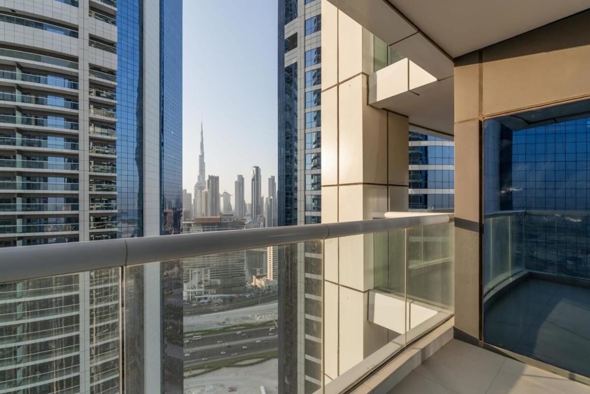 Apartment Damac Paramount Tower Burj Views Dubai