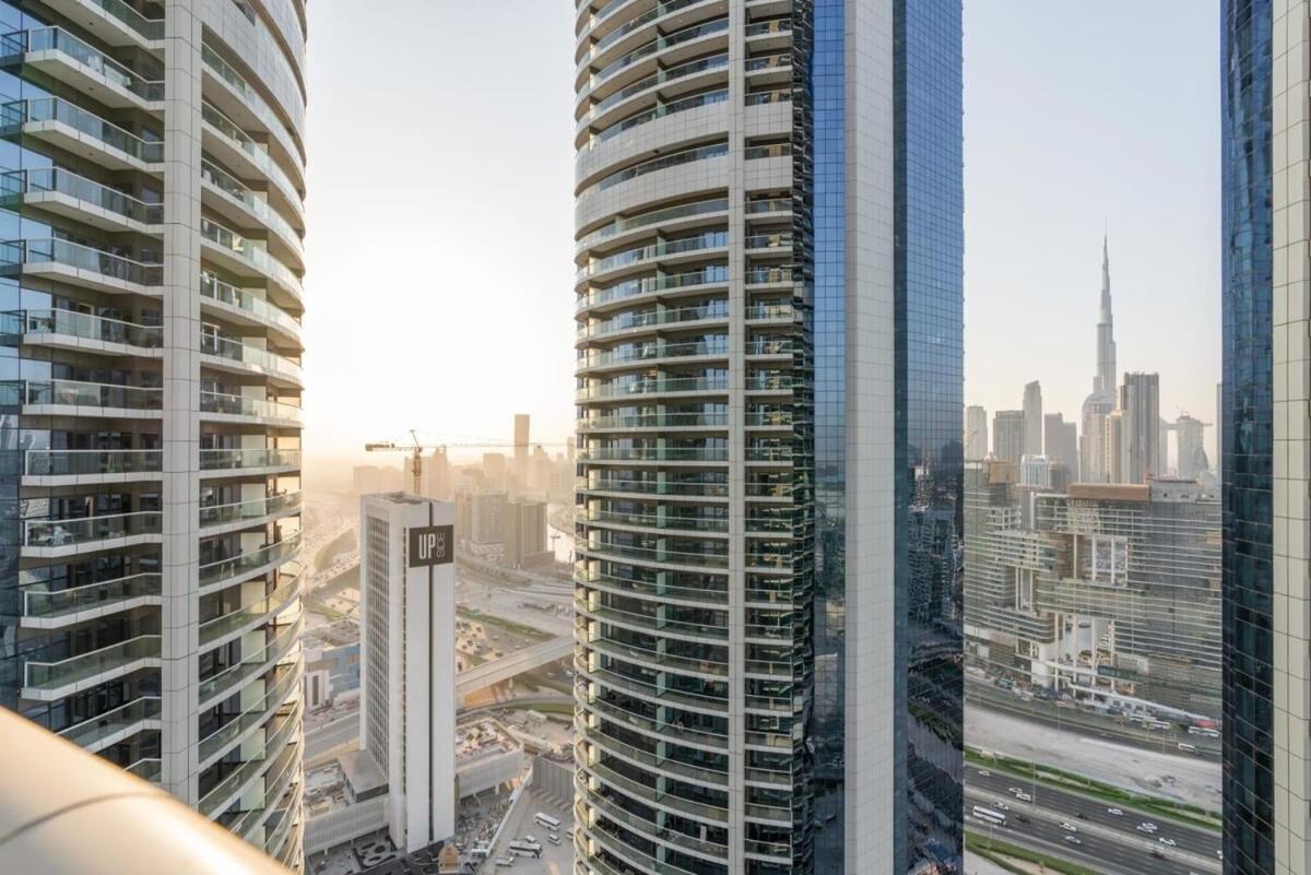 Damac Paramount Tower Burj Views