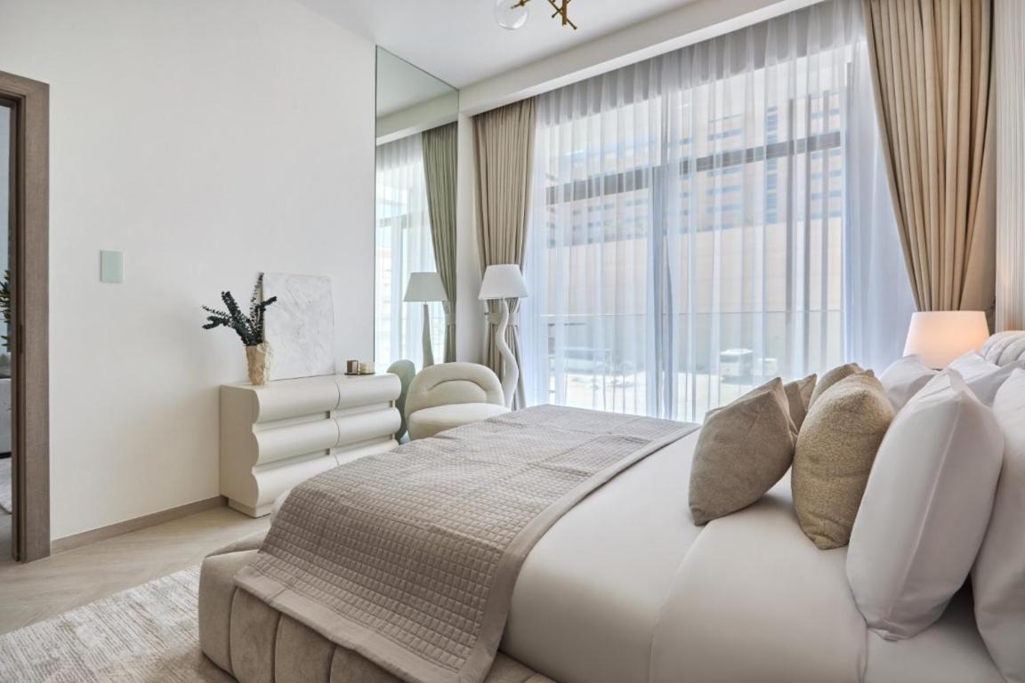 Chic-1broxford Terrace 2 Luxuriously Furnished Dubai
