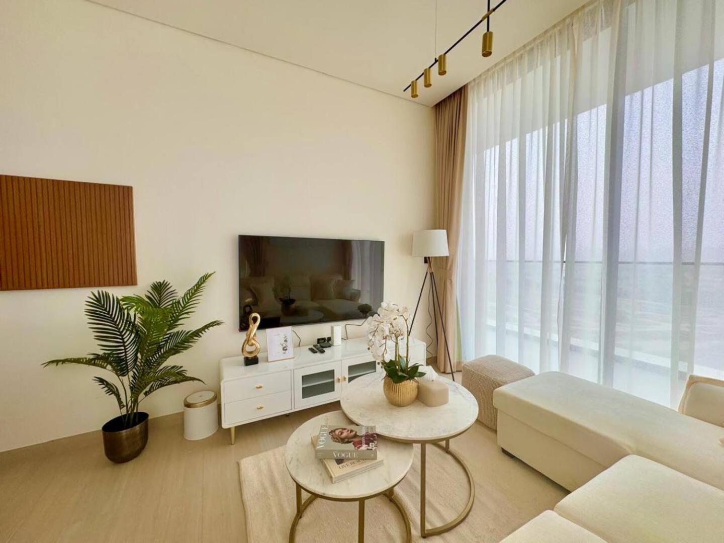 Apartment Beautiful 2br In Jvc With Private Pool