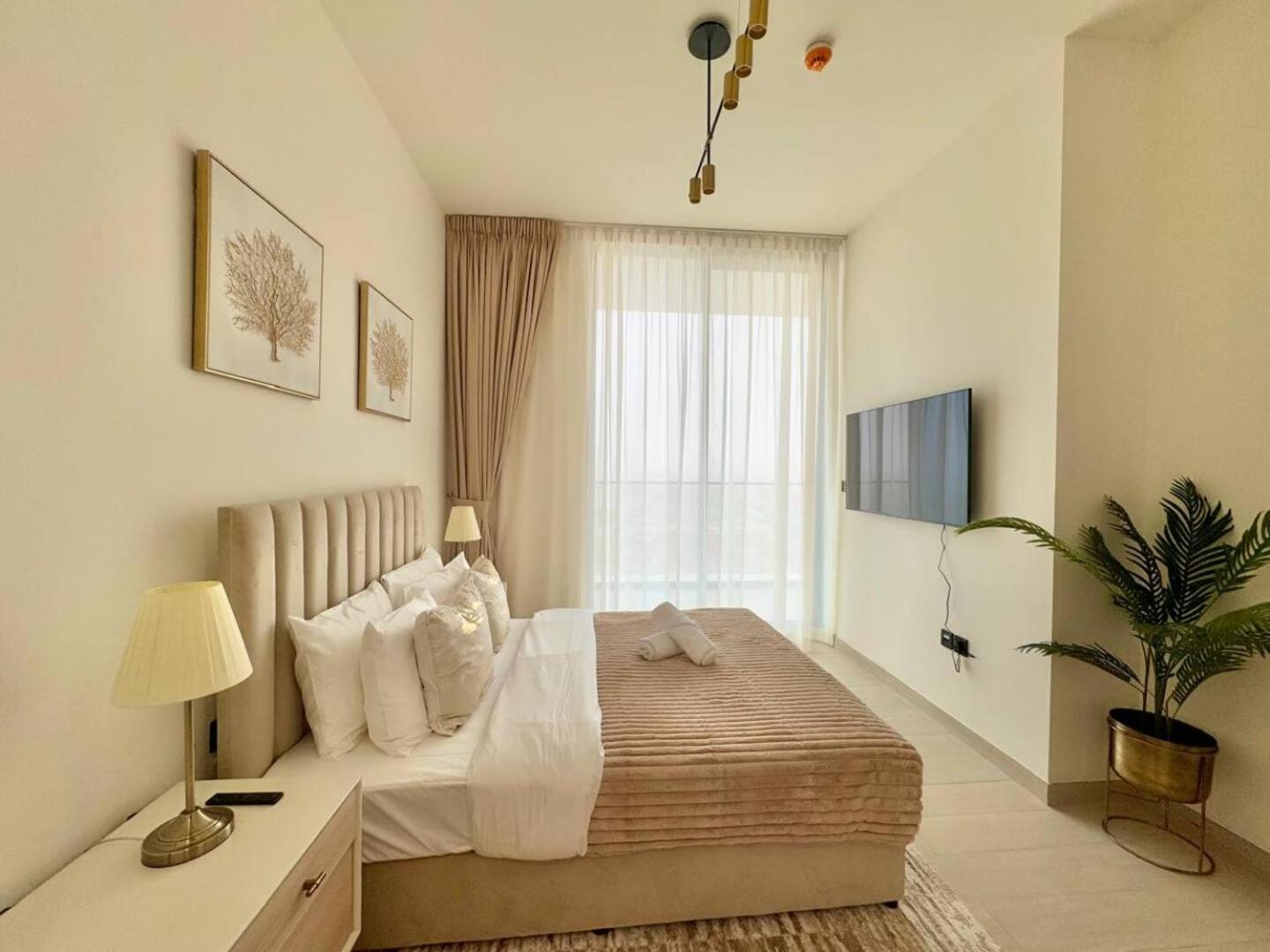Apartment Beautiful 2br In Jvc With Private Pool