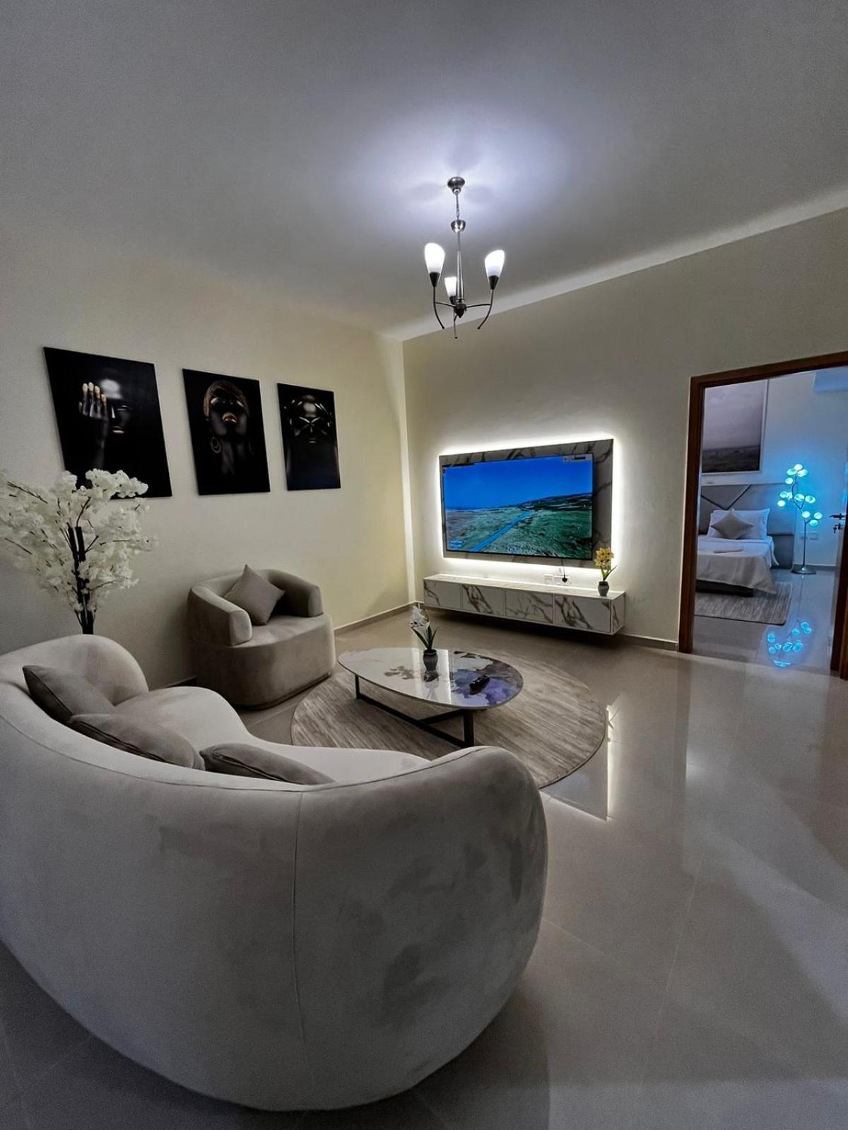 2 Bedroom With Private Jacuzzi Jvc *