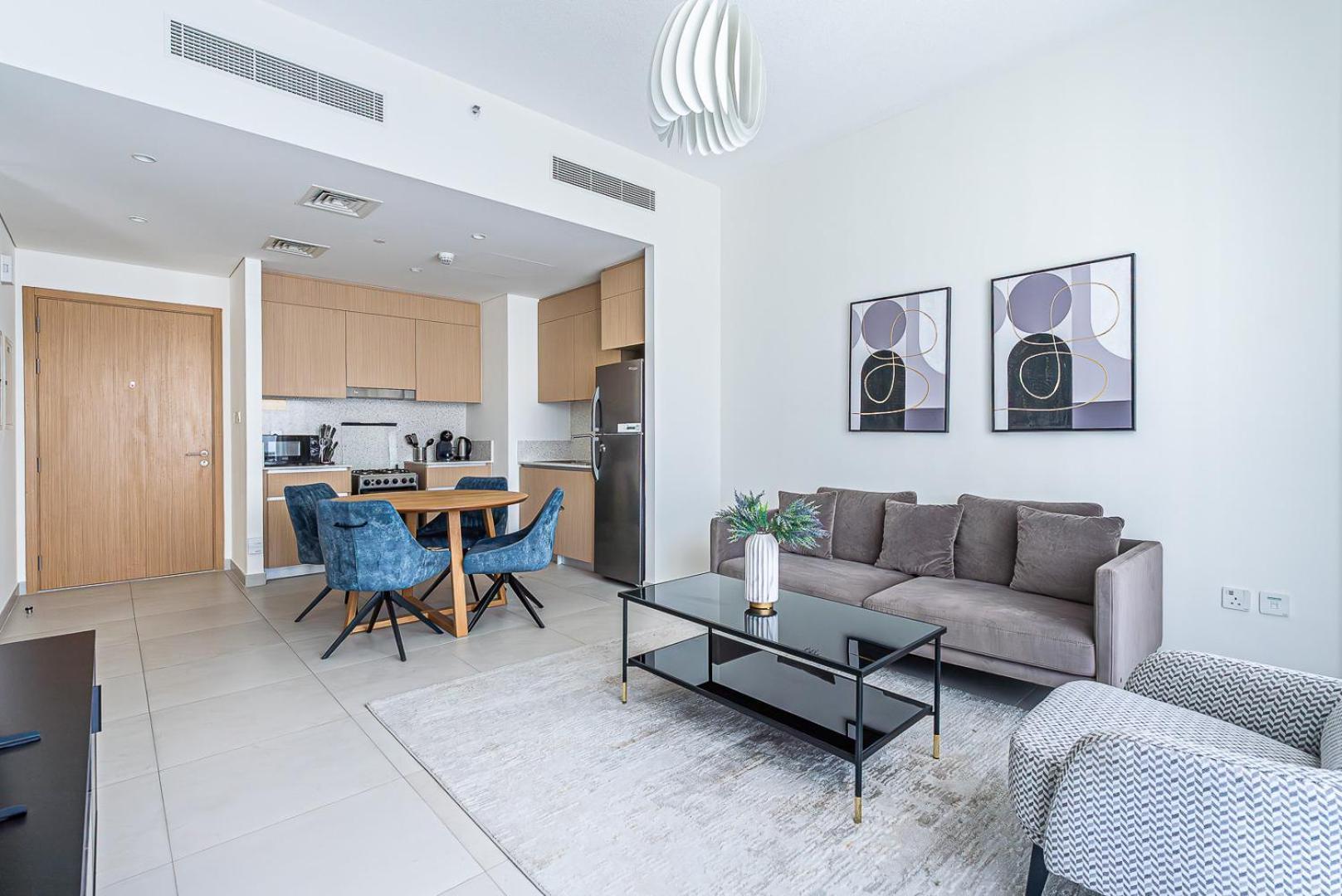 Elegant 1bdr In Creek With Pool View Apartment *