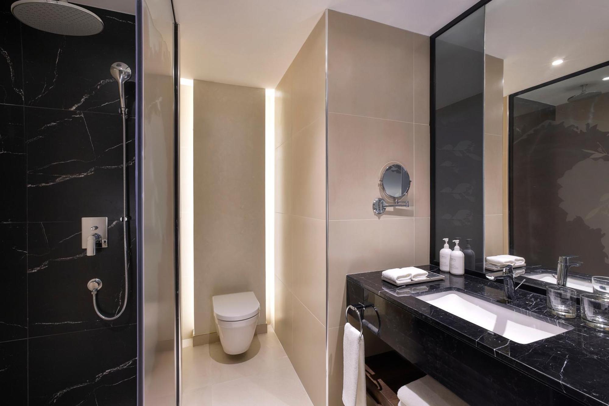 Hotel Local At Jumeirah Village Triangle