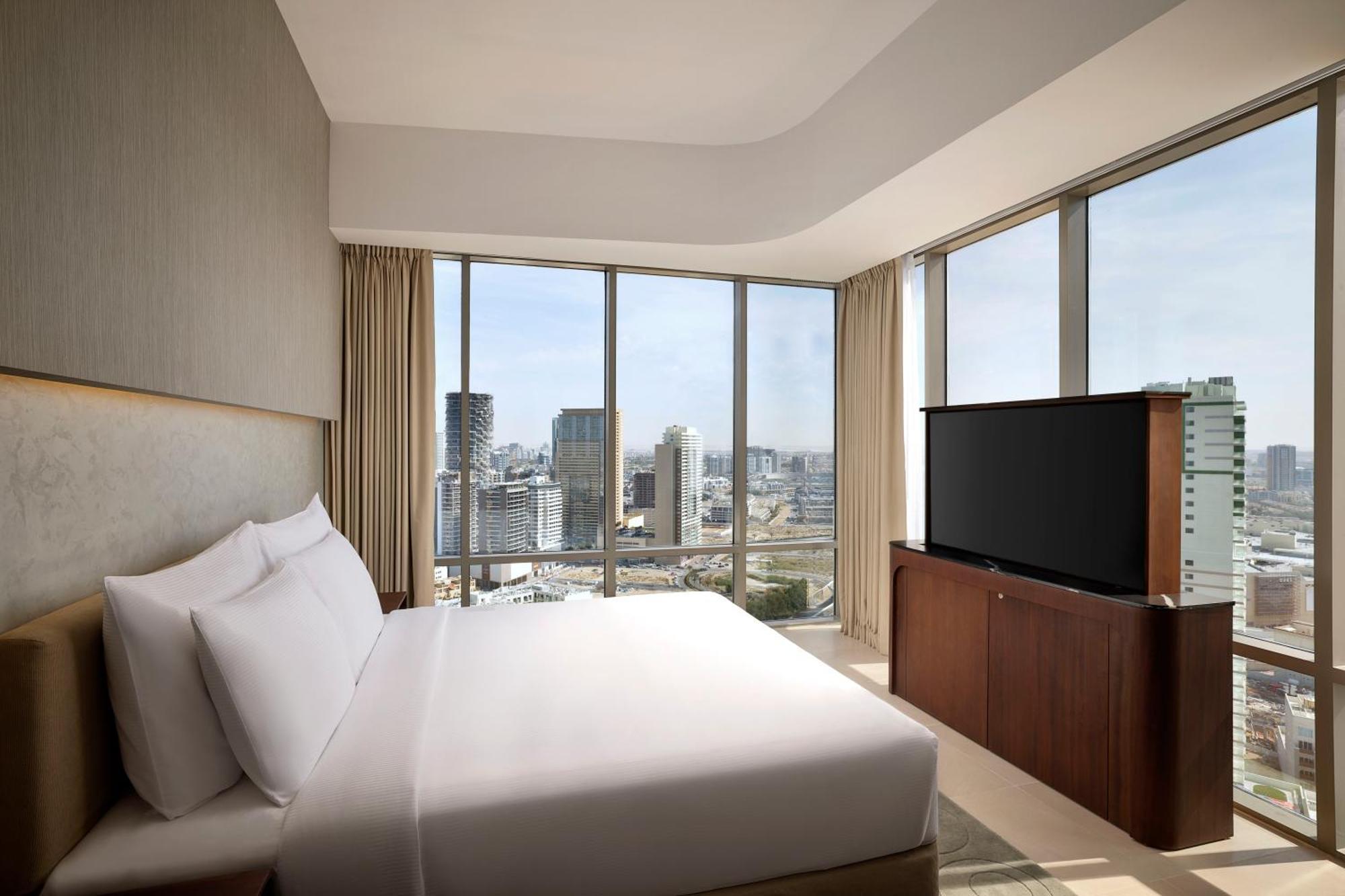 Hotel Local At Jumeirah Village Triangle 4*