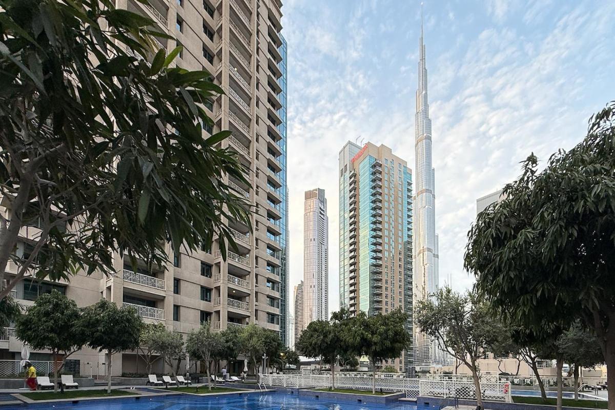 Luxury With Full Burj & Fountain Views Apartment
