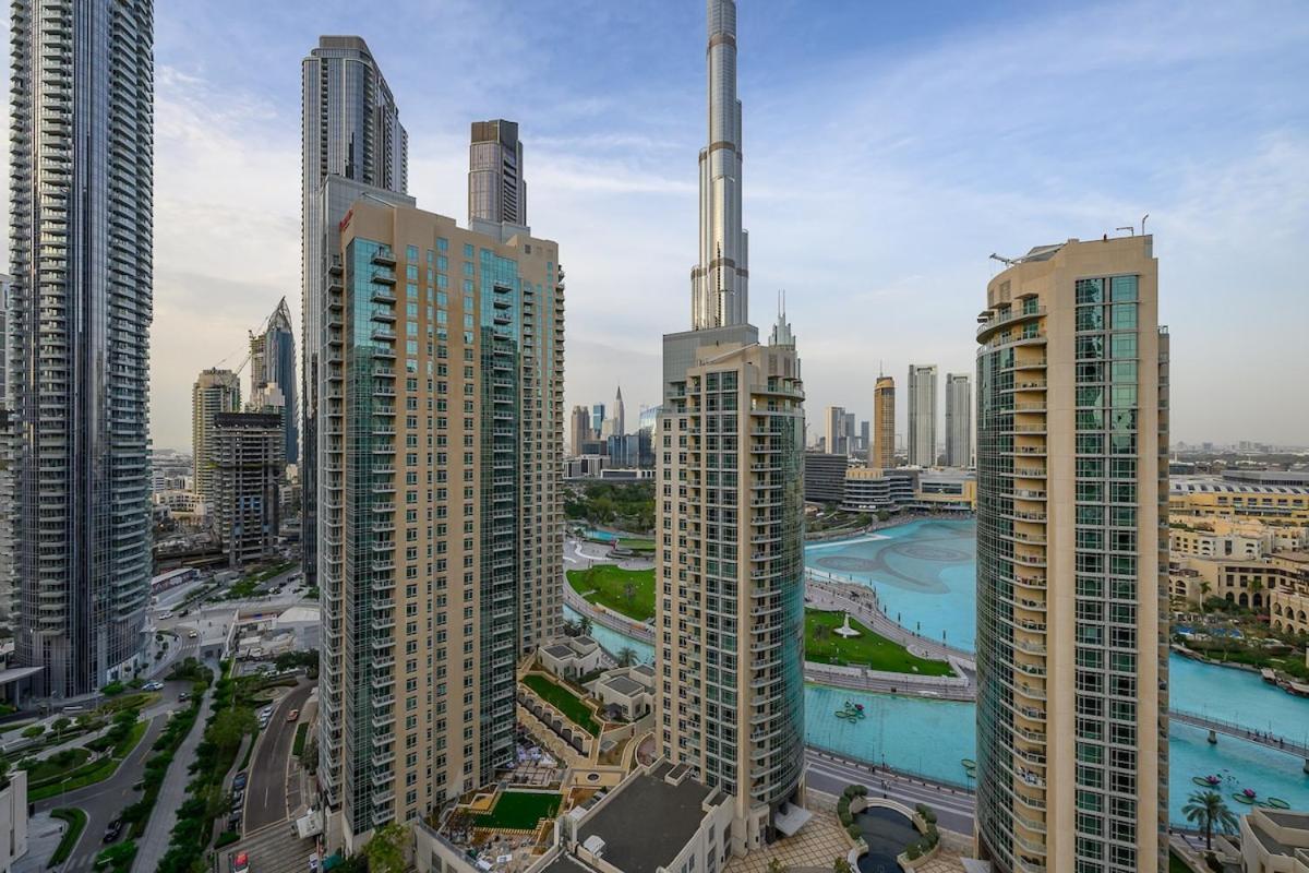 Luxury With Full Burj & Fountain Views Apartment