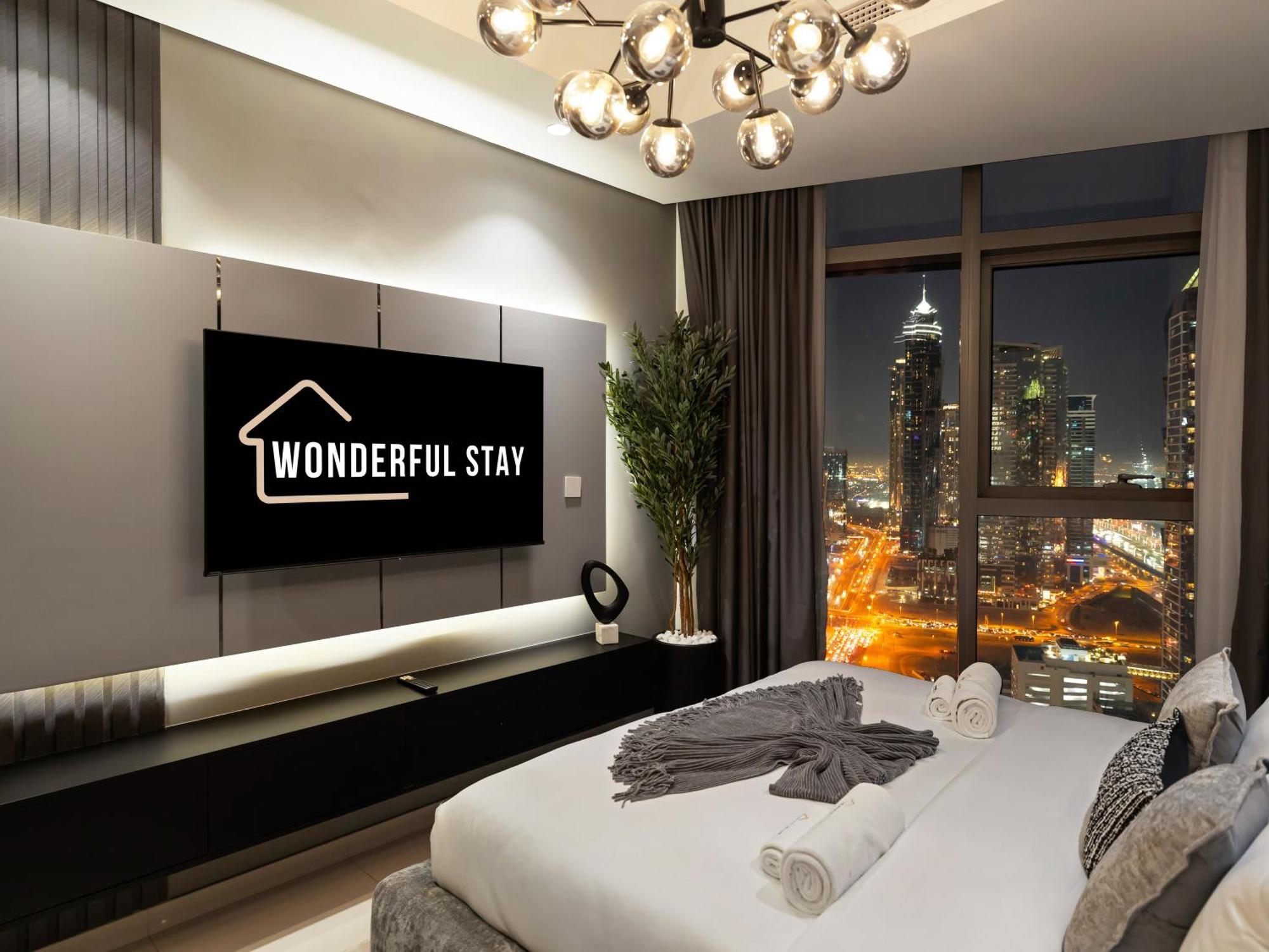 Apartment Wonderfulstay At Paramount - Highest Infinity Pool - Burj Khalifa View - Brand New Luxury Dubai