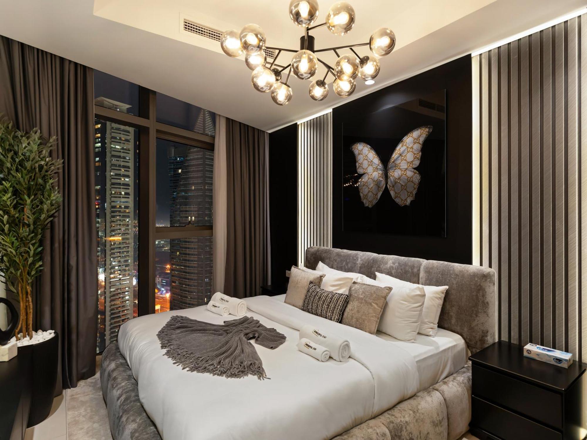Wonderfulstay At Paramount - Highest Infinity Pool - Burj Khalifa View - Brand New Luxury Apartment