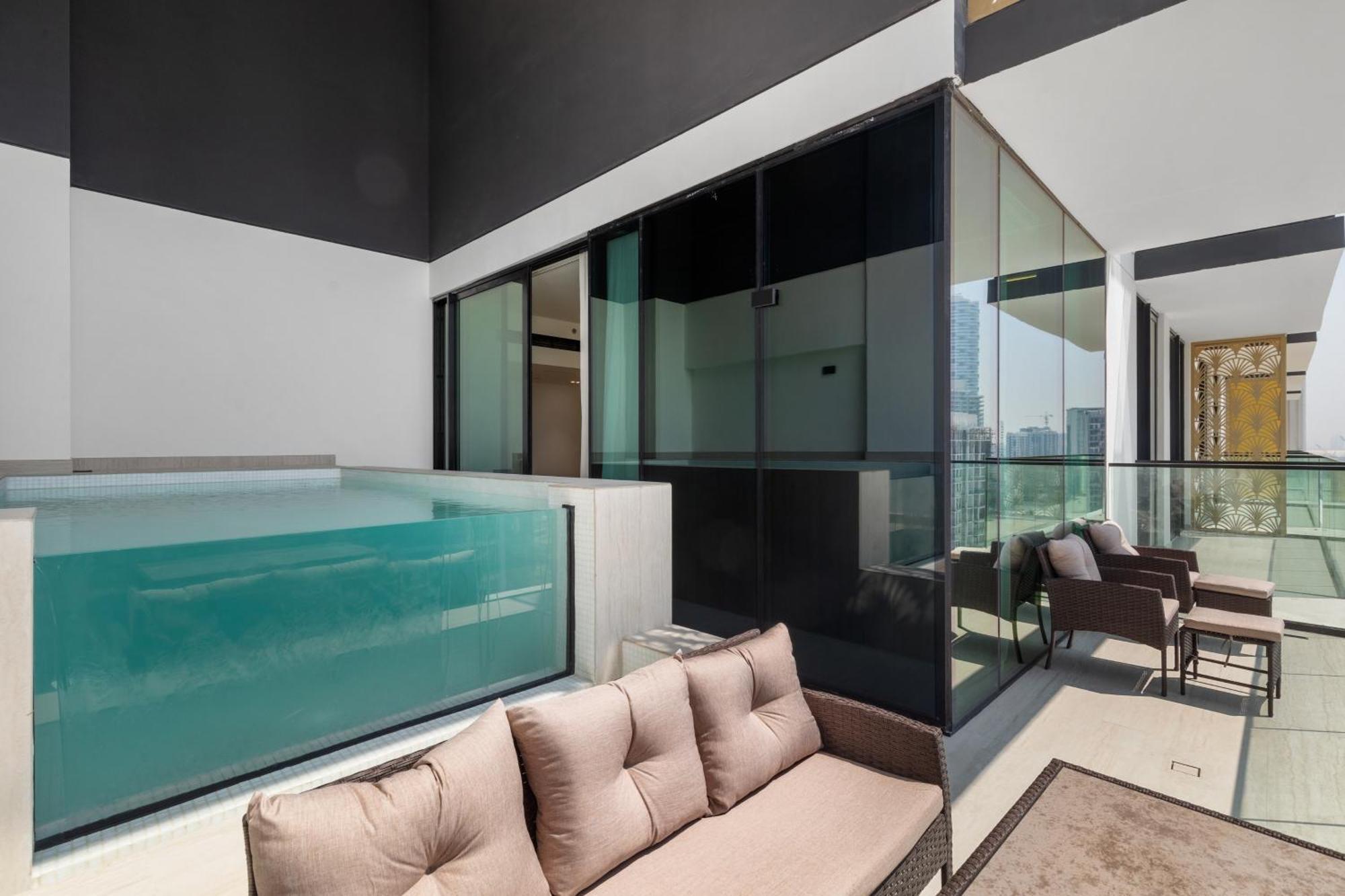 Apartment Your Own Pool Spacious 2bdr Jvc Dubai