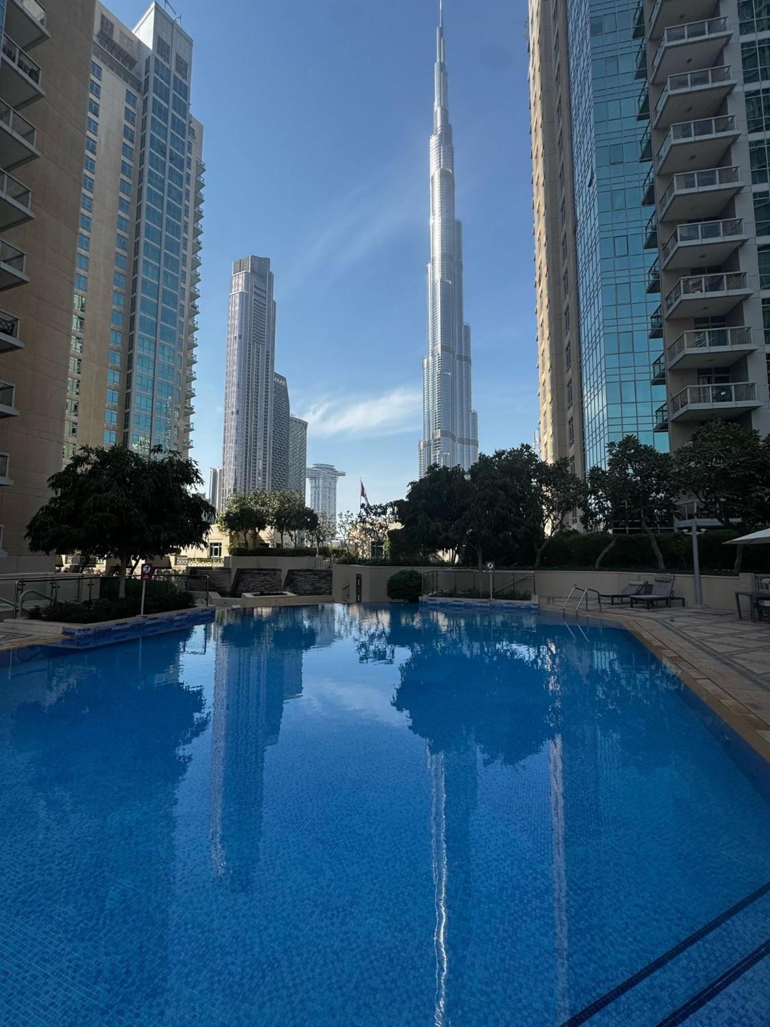 2-bedroom With Full Burj Khalifa & Opera House Views Just 9 Min Walk To Mall! Apartment