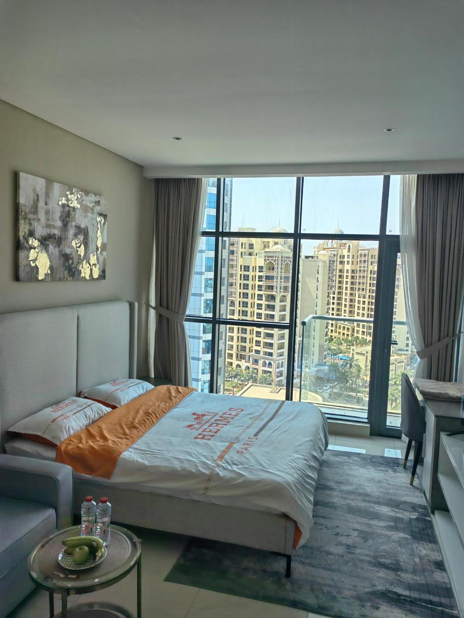 Apartment Seven Palm West Dubai