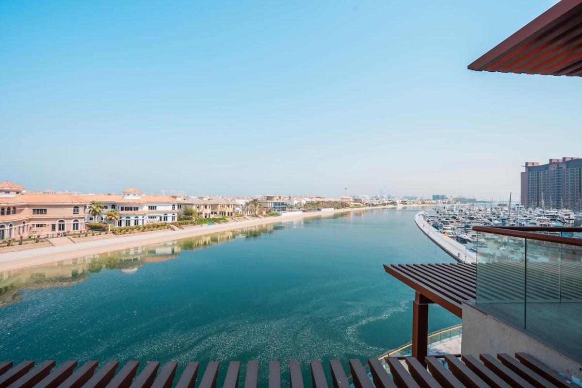 Apartment Beautiful Palm With A Wow View Dubai