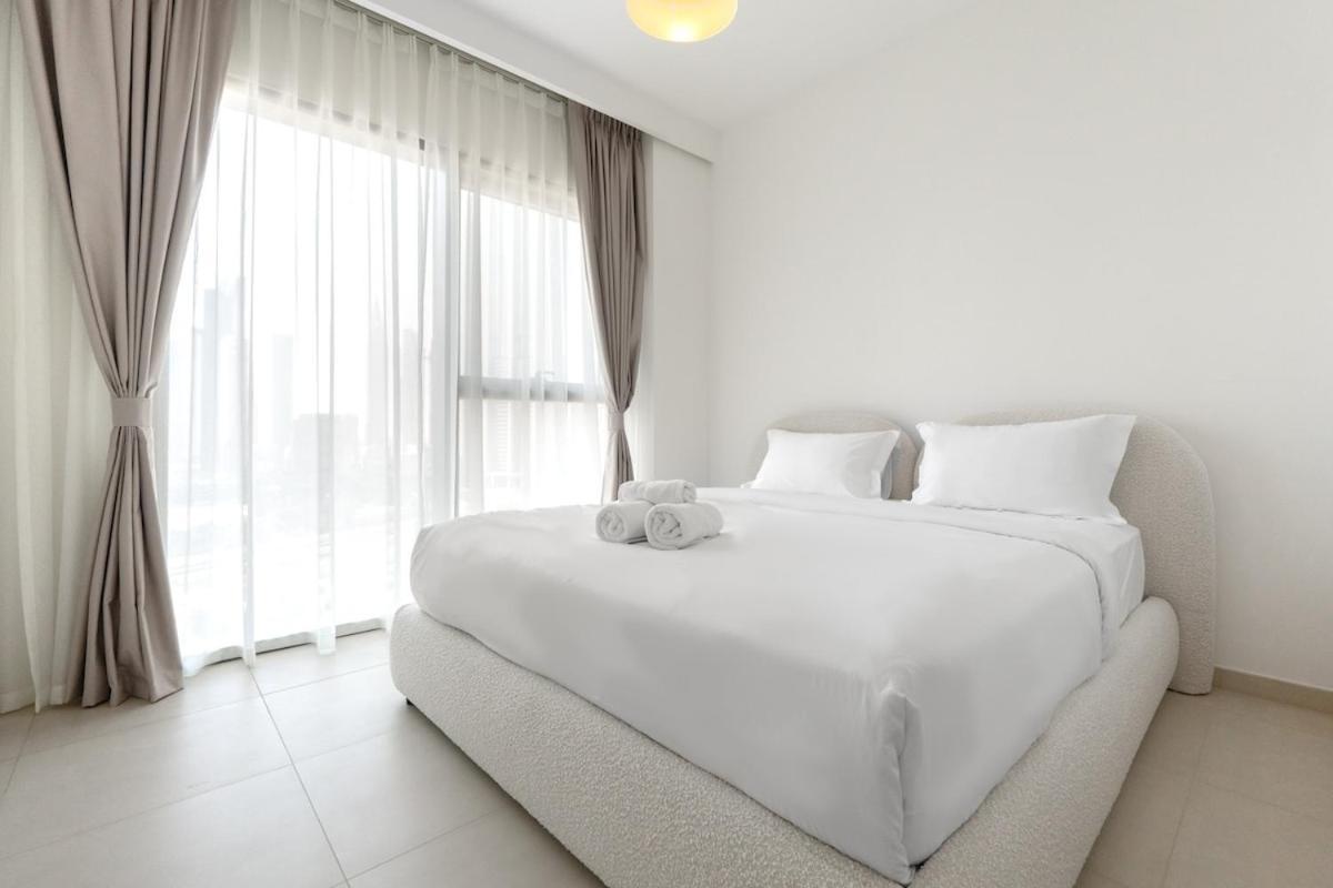 3 Bdr Downtown Views Ii With Burj Khalifa Views Dubai