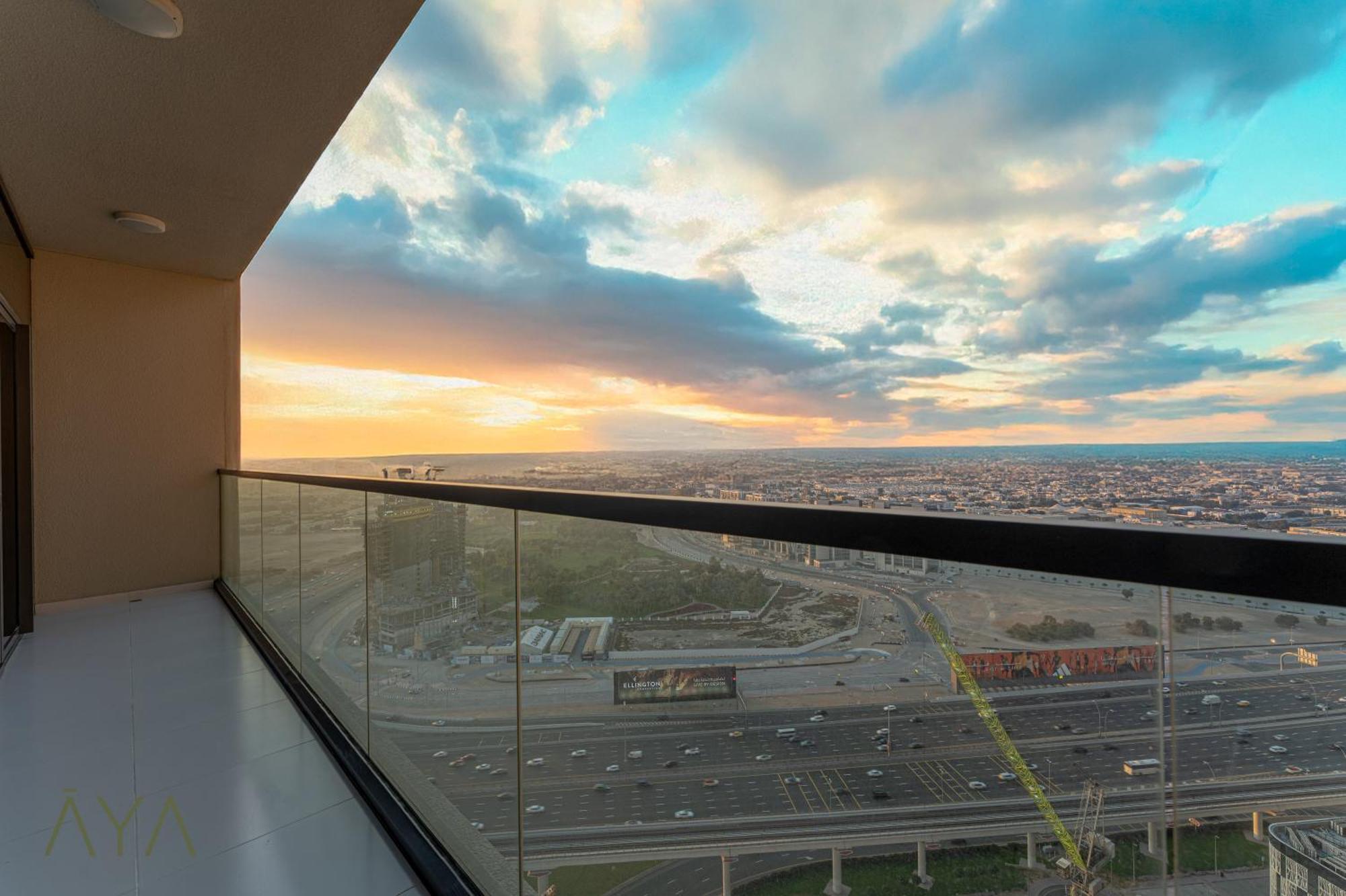 Elegant 2br - 10 Min To Mall & Burj Khalifa At Aykon By Aya Boutique Apartment