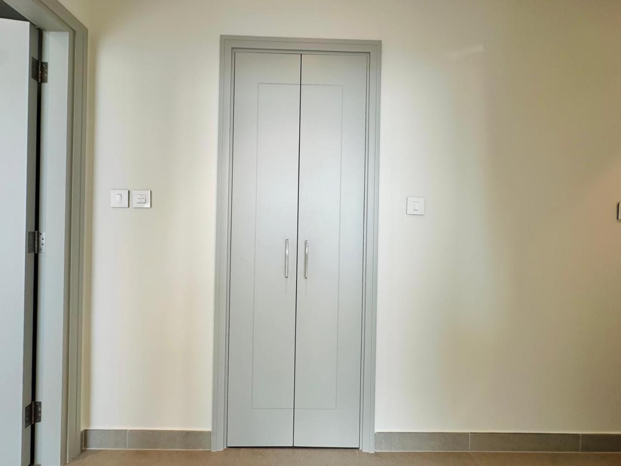 Apartment Your Away From Dubai