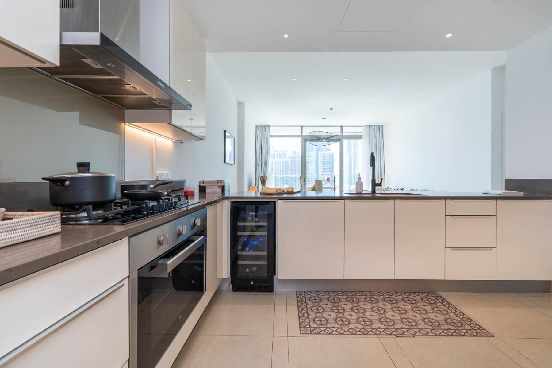 Spacious - Waterfront View - Ideal For Families