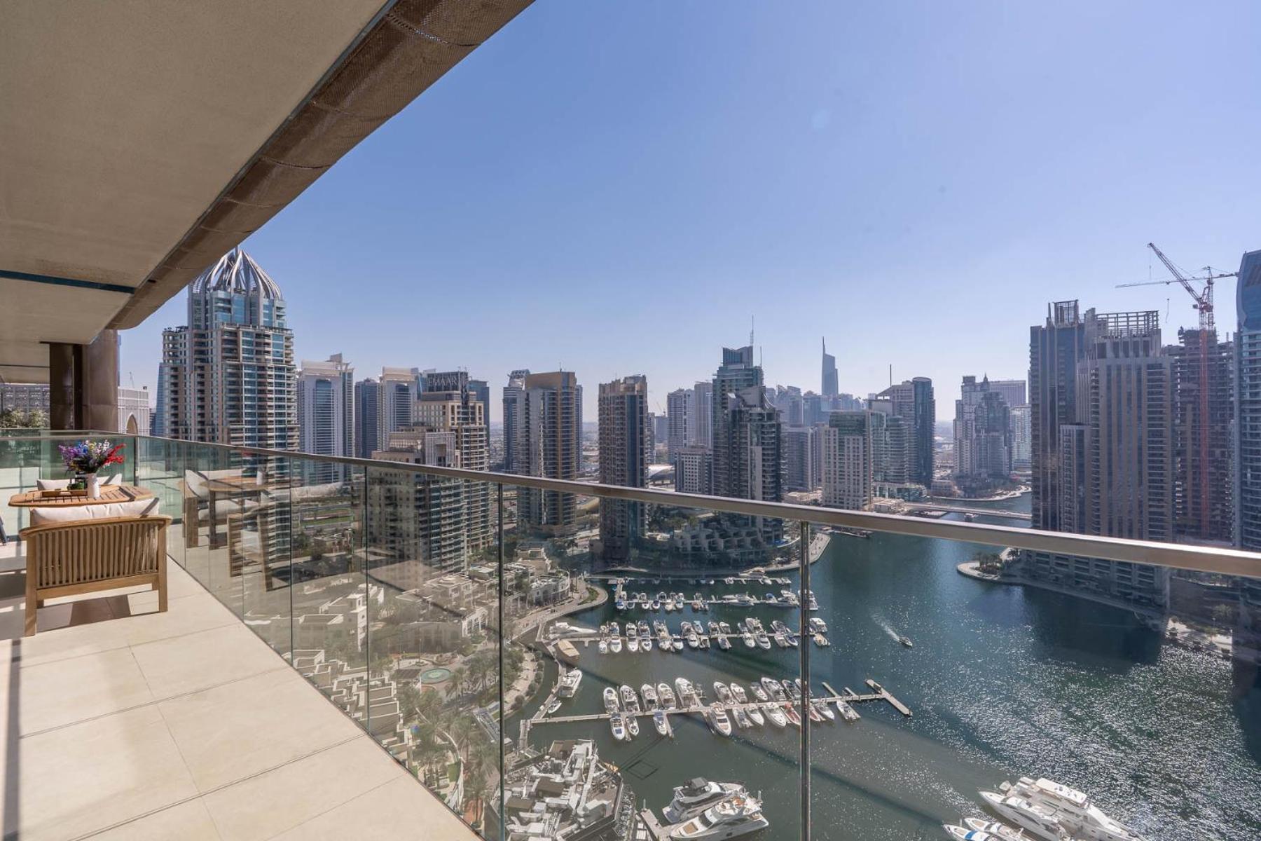 Spacious - Waterfront View - Ideal For Families *