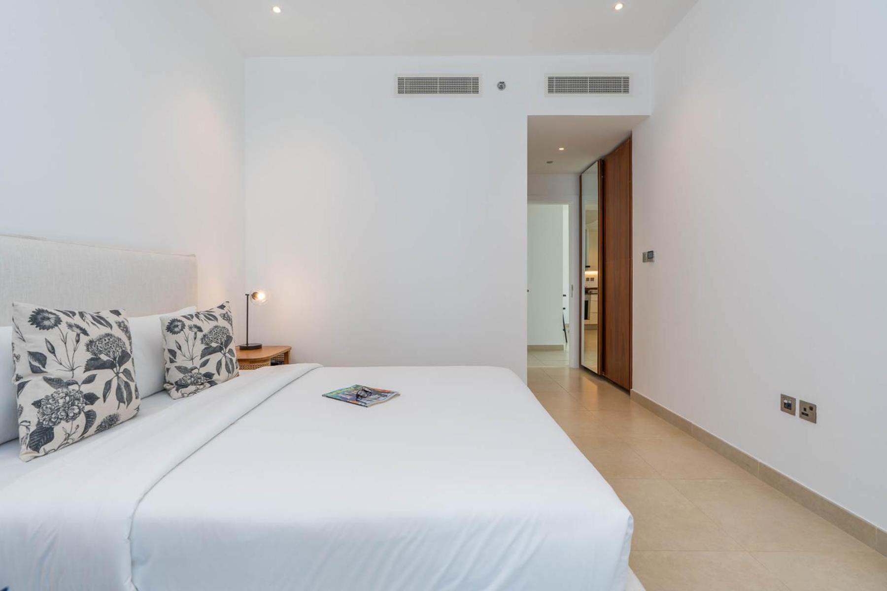 Spacious - Waterfront View - Ideal For Families * Dubai