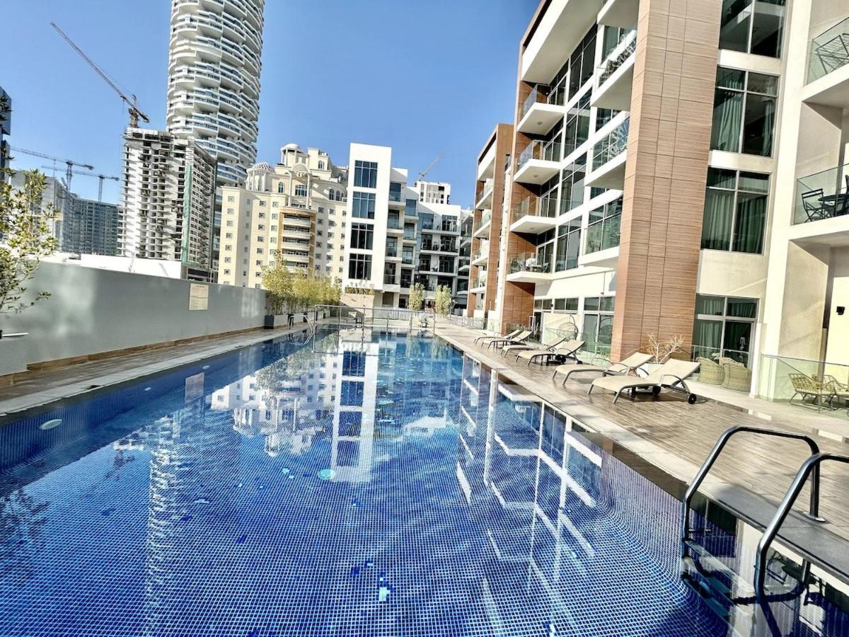 Apartment Homes2retreat - Stylish Gym & Pool, Jvc Dubai