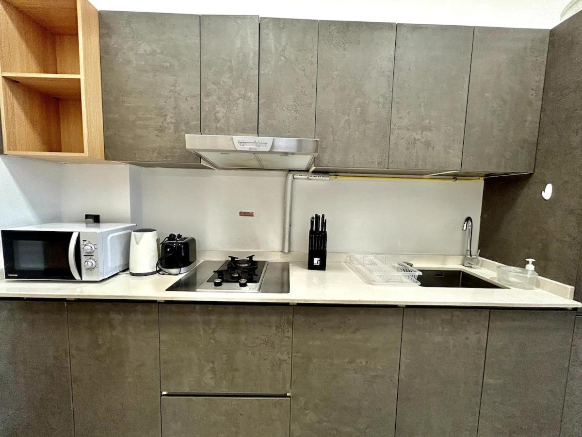 Apartment Homes2retreat - Stylish Gym & Pool, Jvc Dubai