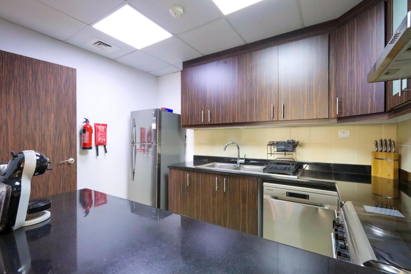 Apartment Livbnb - Stunning 2bhk In Shams Walk To Dubai