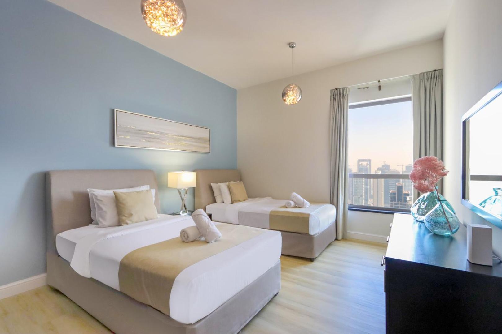 Livbnb - Stunning 2bhk In Shams Walk To * Dubai