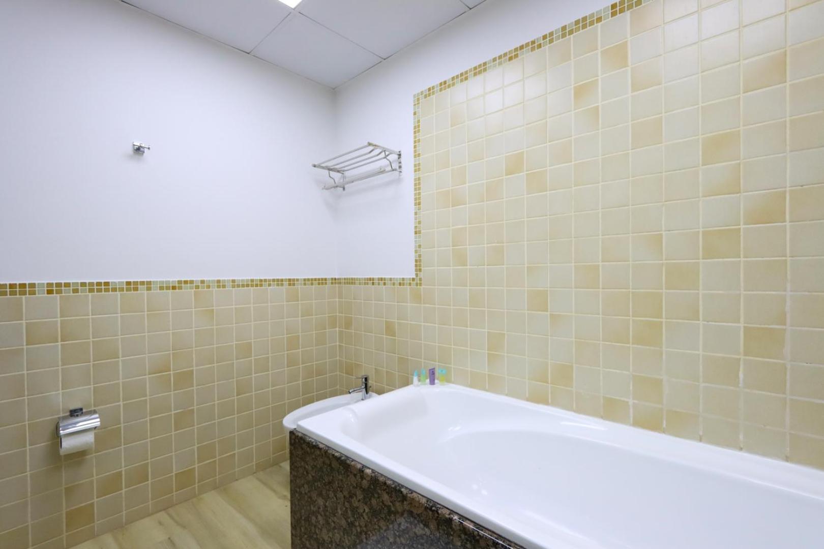 Livbnb - Spacious 2bhk In Shams Walk To Dubai