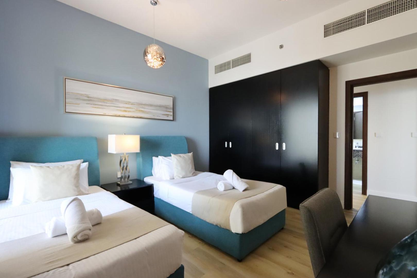 Livbnb - Spacious 2bhk In Shams Walk To Apartment