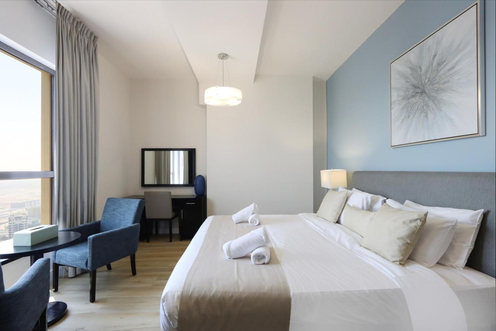 Livbnb - Spacious 2bhk In Shams Walk To Apartment