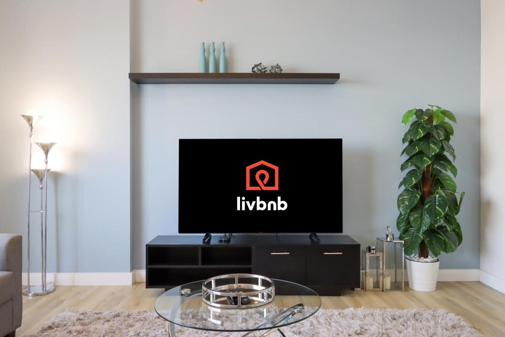 Apartment Livbnb - Spacious 2bhk In Shams Walk To