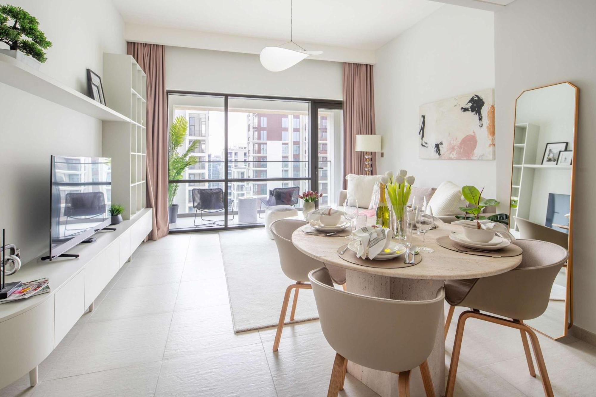 Frank Porter - Vida Creek Apartment