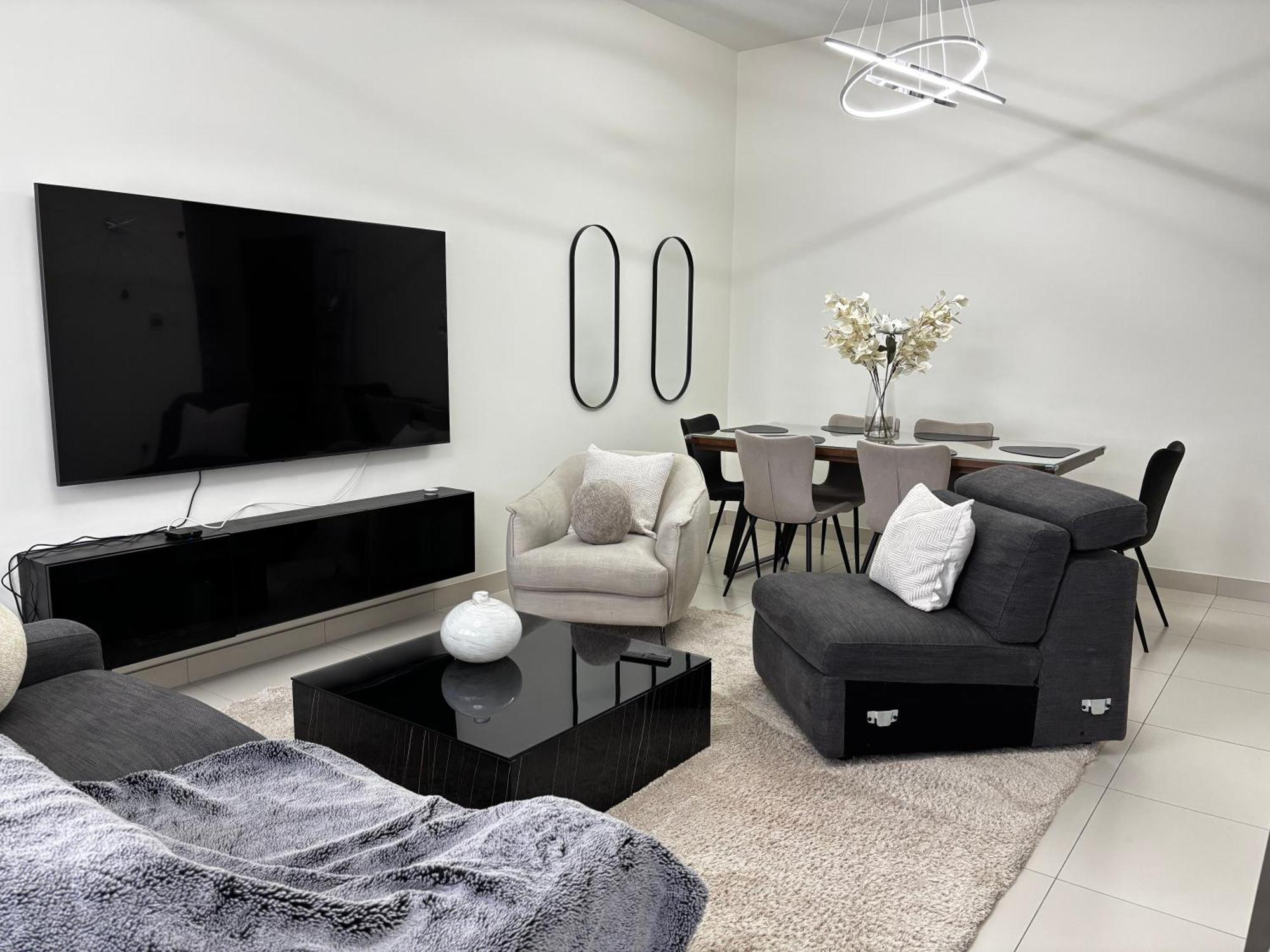Enjoy A Modern And Trendy Apartment In The Heart Of Dubai Apartment Dubai