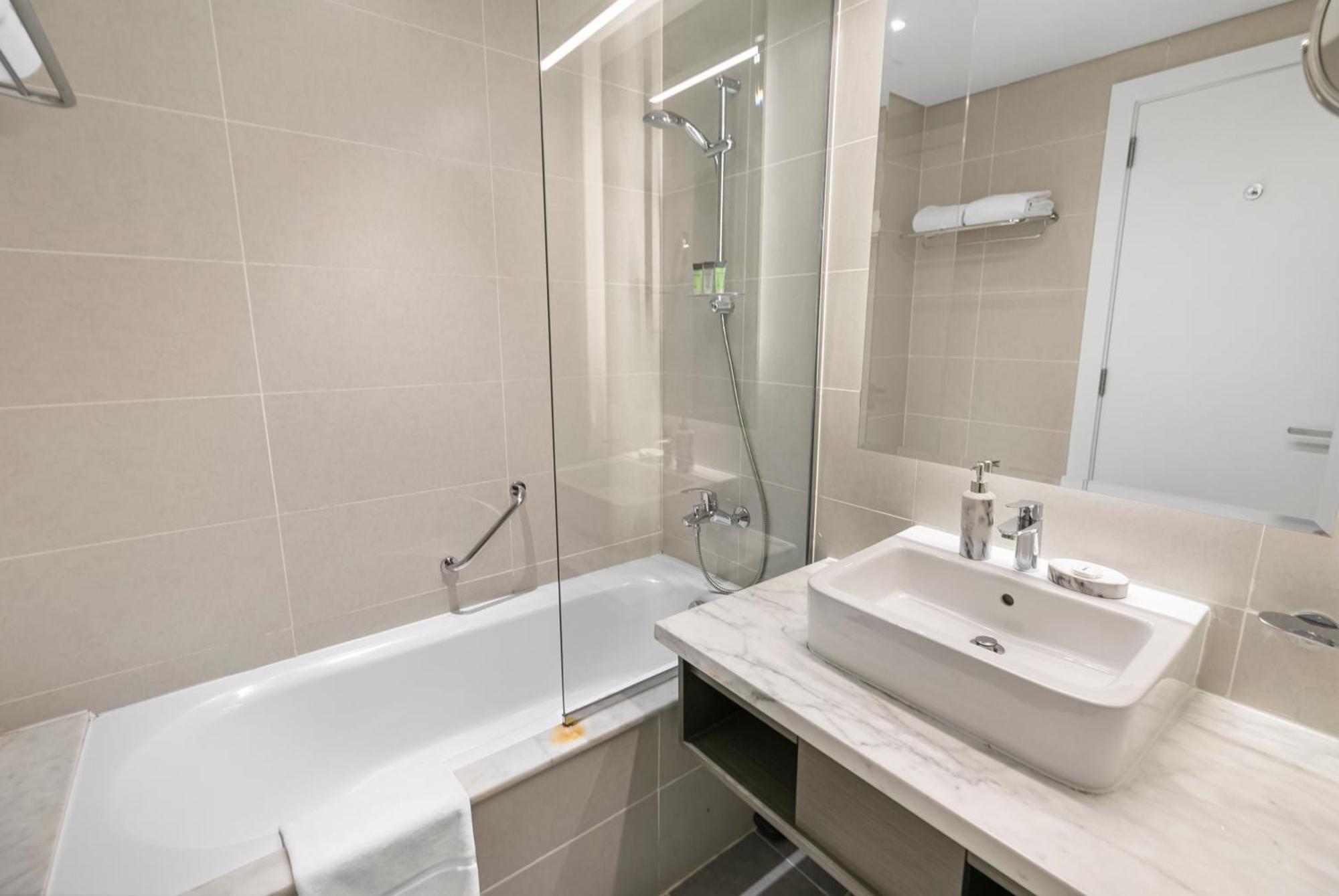 Keysplease Fascinating 5* In Damac Prive, Business Bay *