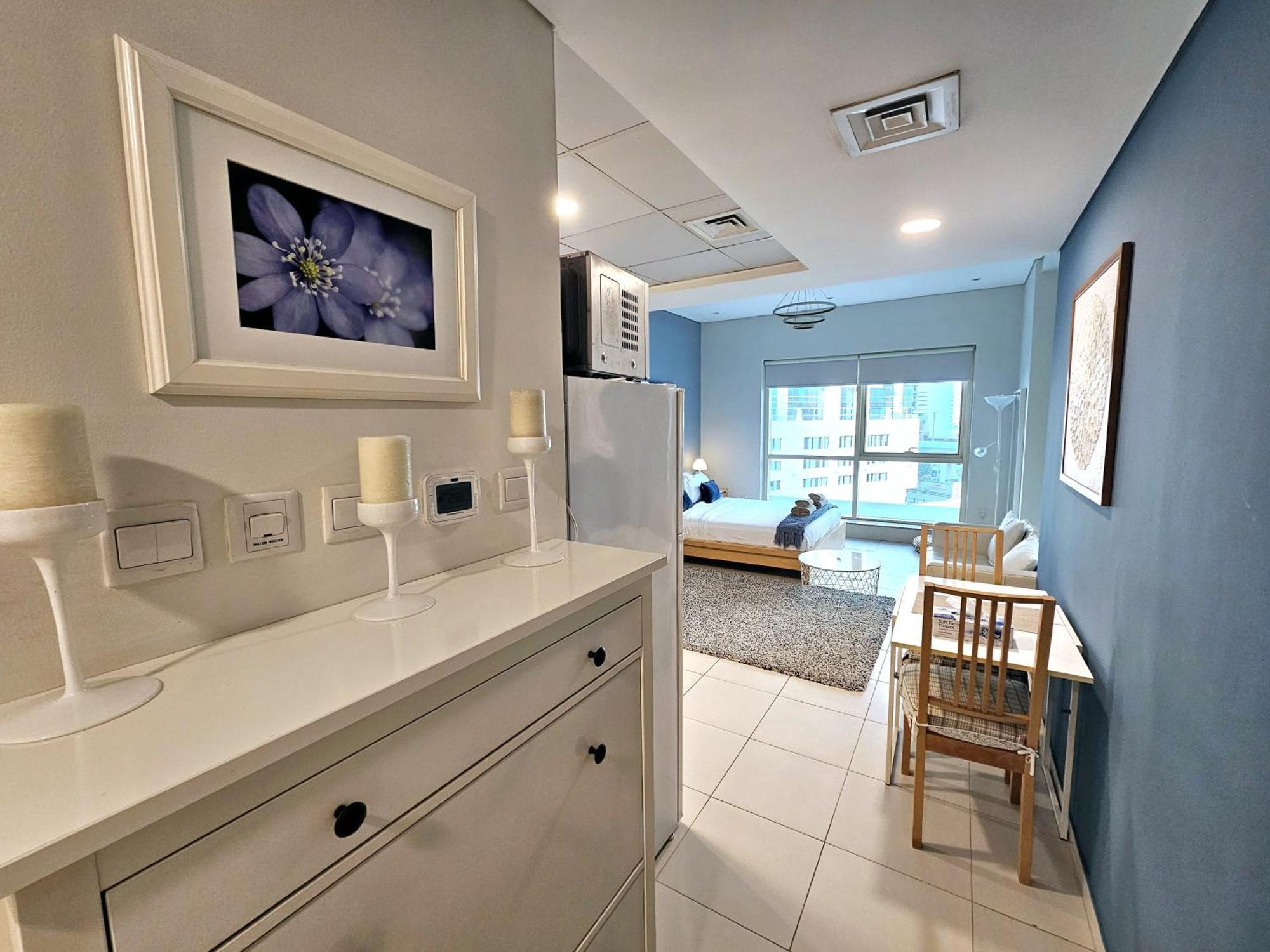 Apartment Sunrise Homes - Pool Side With Huge Balcony Dubai