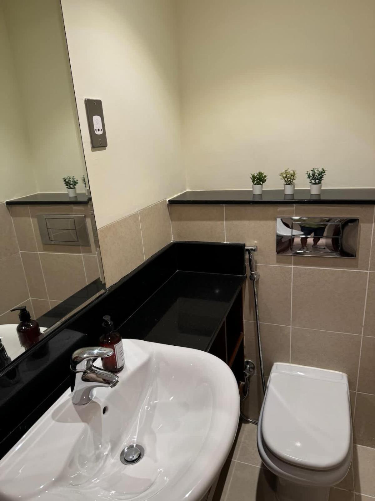 Incredible Downtown Location *