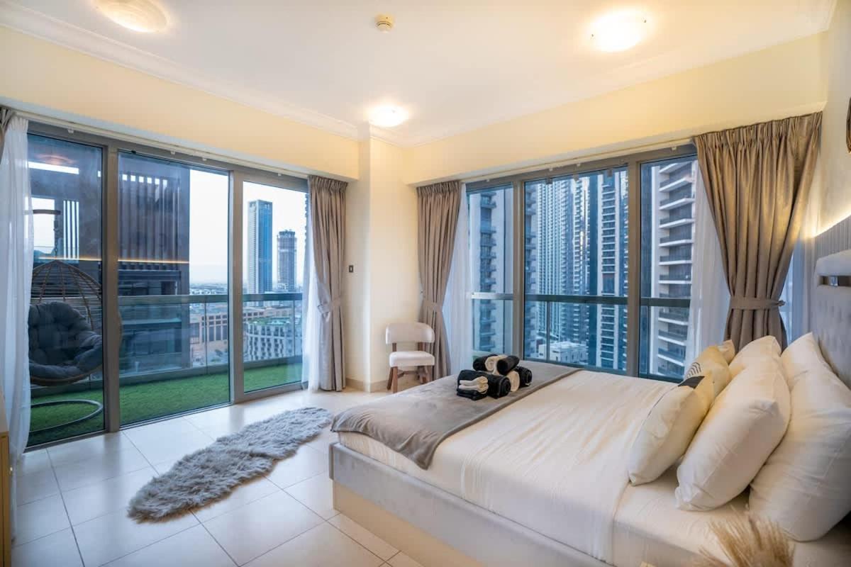 Incredible Downtown Location Apartment